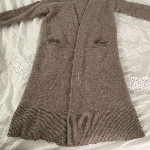 Halogen L (RUN SMALL) Wool & Cashmere Long Cardigan In Heather Tan Cobblestone - Picture 7 of 10